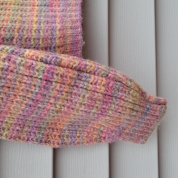 JESSICA SIMPSON PARTIAL WOOL CROPPED SWEATER SIZE LARGE NWT - Picture 12 of 14